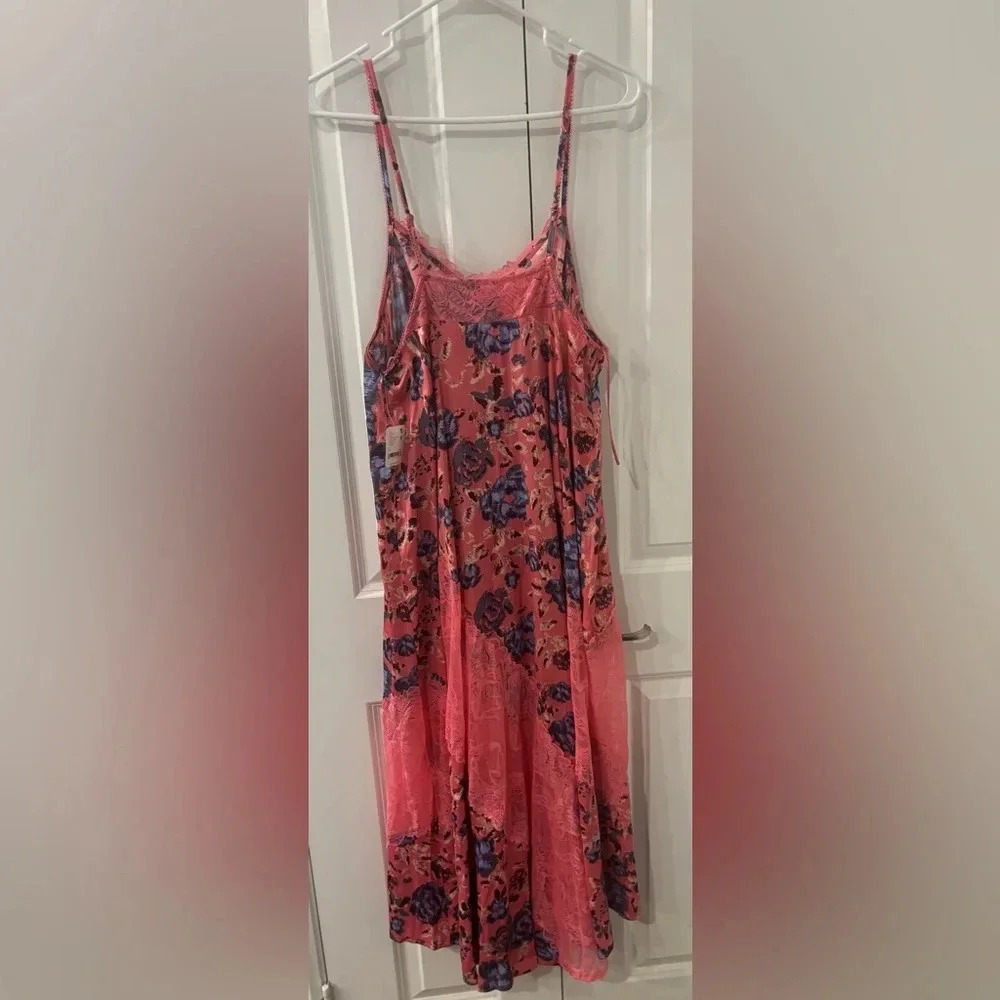 Free People Women's First Date Printed Maxi Slip M NWT - Picture 5 of 12